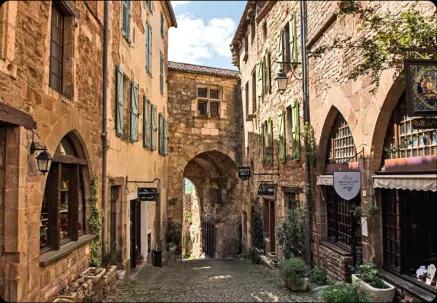 Vue pittoresque de tarn-et-garonne, idéale pour un événement