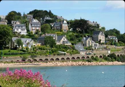 Vue pittoresque de cotes-d-armor, idéale pour un événement